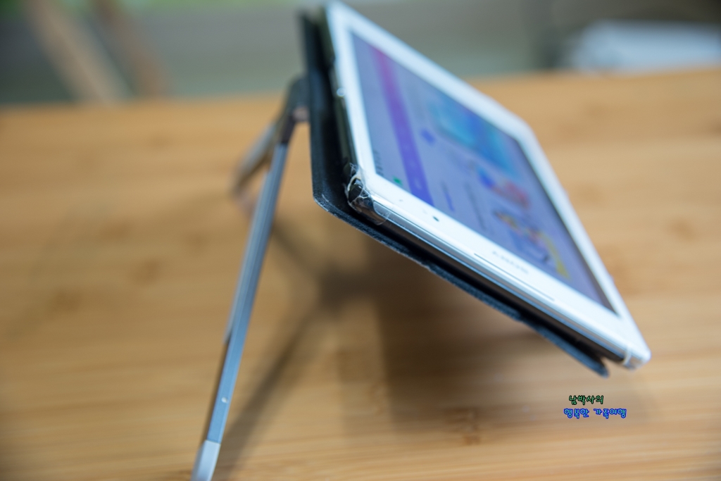 가벼운 휴대용 접이식 노트북 태블릿 거치대 받침대 튼튼한 알루미늄 아이패드 맥북 갤럭시탭
